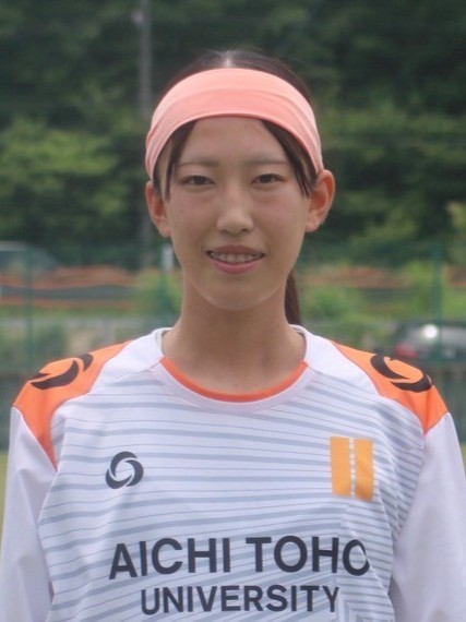 青井　菜々子